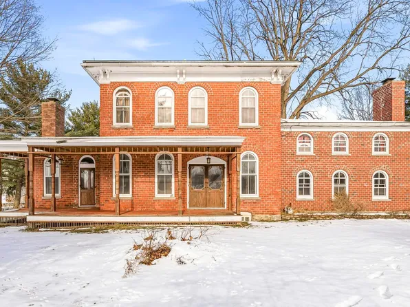 22651 Riley Rd, Lakeville, IN 46536