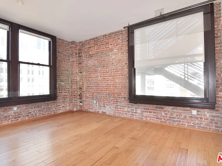 460 S Spring St #1001 — Photo 17