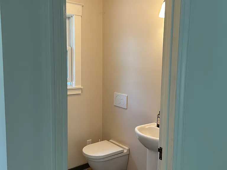 500 Meadow Way — Photo 11