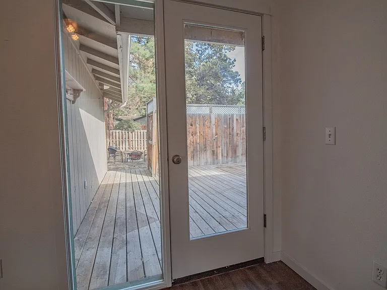834 SE 5th St — Photo 14
