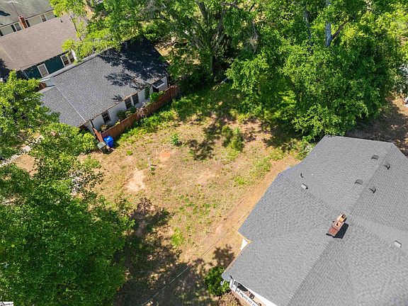 2nd image of 14 Woodfin Ave