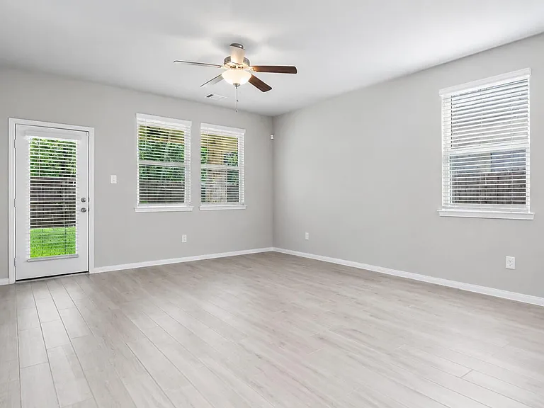 17542 Rosette Grass Dr — Photo 9