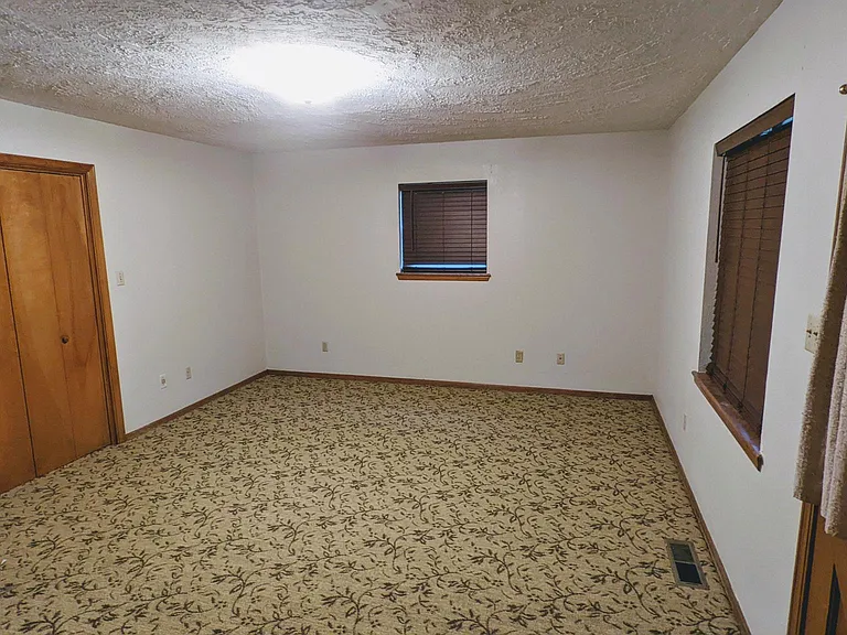 2657 Chateau Dr — Photo 51