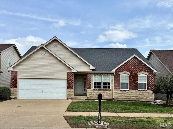 5606 Paris Ct, Saint Louis, MO 63129
