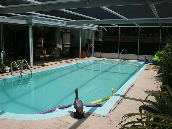 Pool & Patio