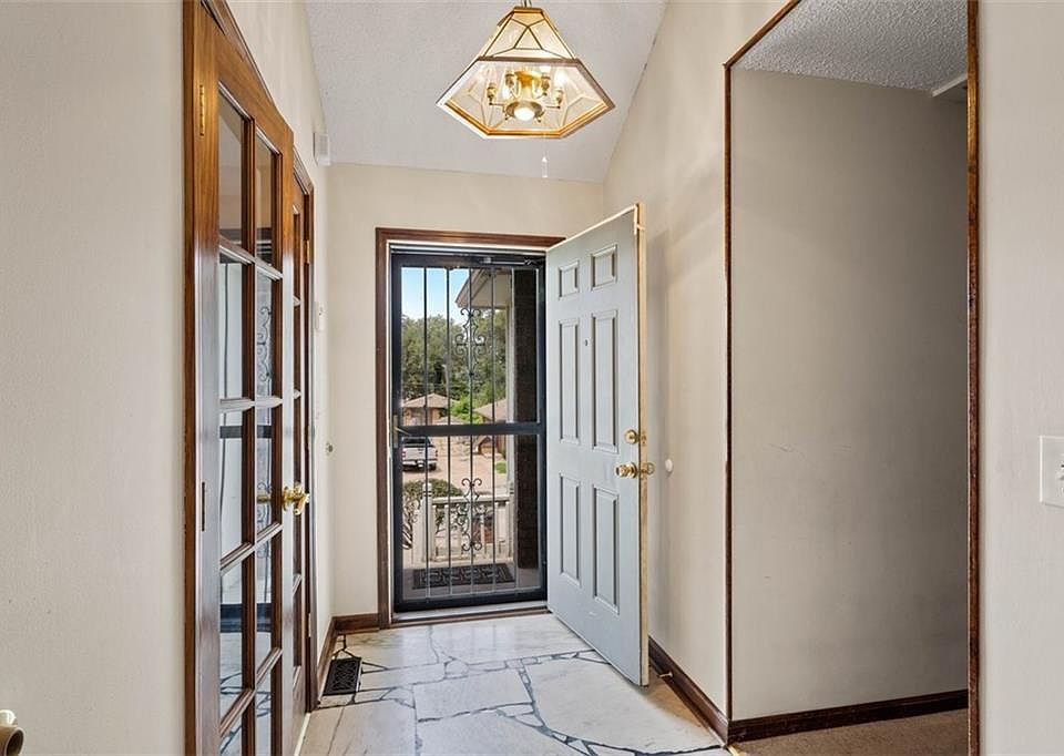 1135 Missouri Ave, Kansas City, MO 64106 Zillow