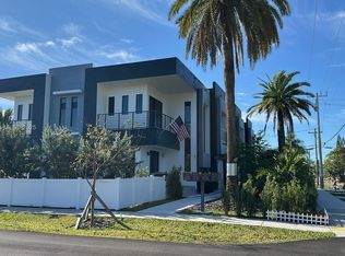 2342 McKinley St #3, Hollywood, FL 33020