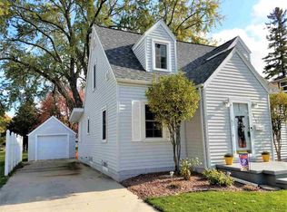 1818 S Jefferson St, Appleton, WI 54915