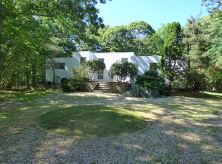 54 Fox Hunt Lane, Amagansett, NY 11930