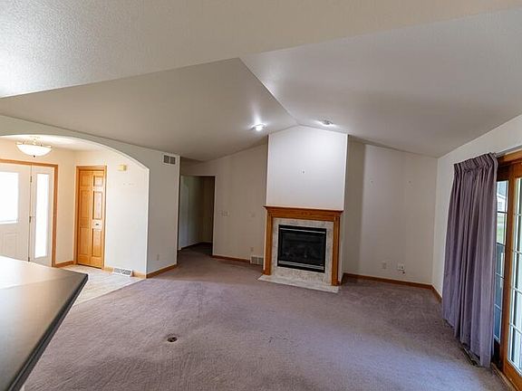 5th image of 864 Eagles WAY