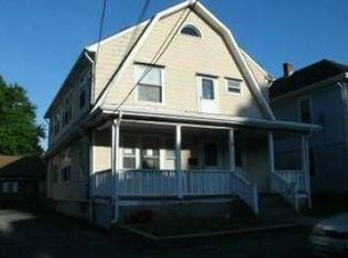 39 Hatfield St, Pawtucket, RI 02860