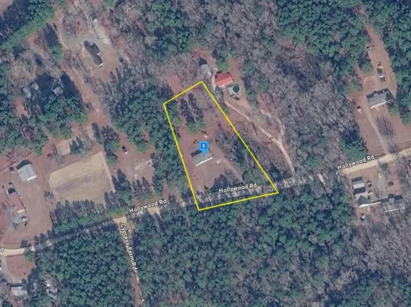 243 Hollywood Rd, Cameron, NC 28326