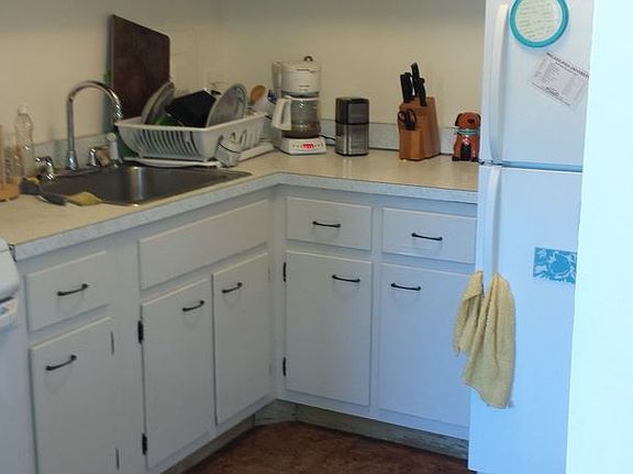 3rd image of 3592 Cresson St APT D4