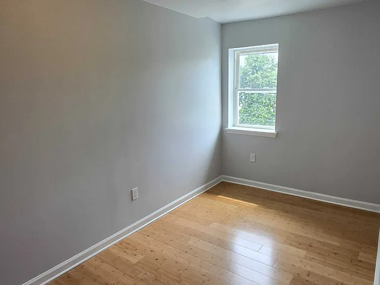 507 Bloom St — Photo 12