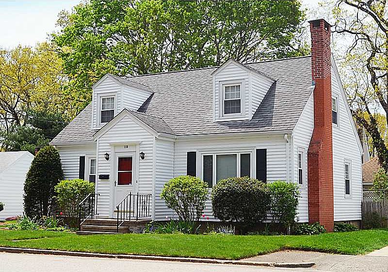 2nd image of 115 Hyde Ave