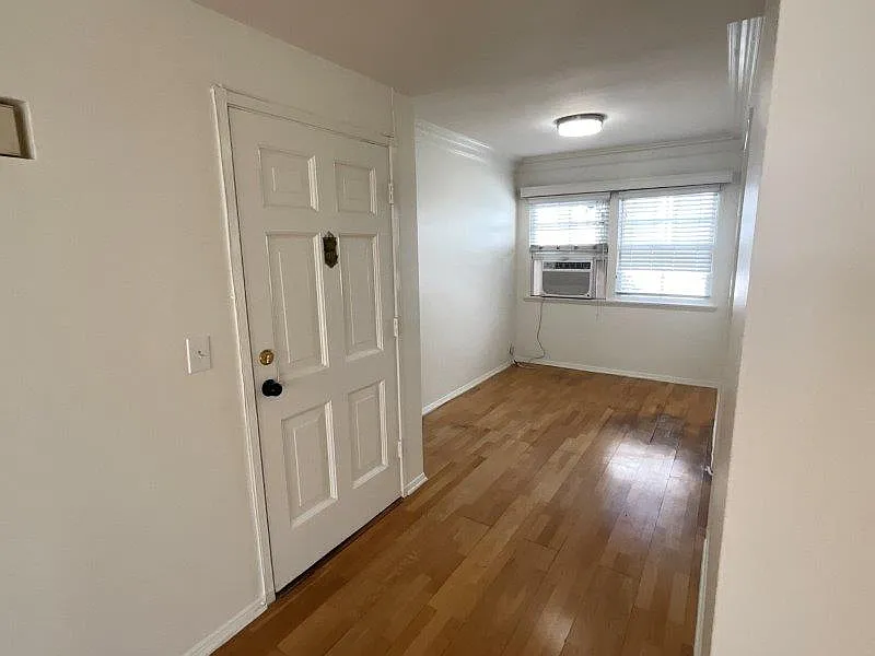 1 bed, 800 sqft, $2,595 — Photo 3