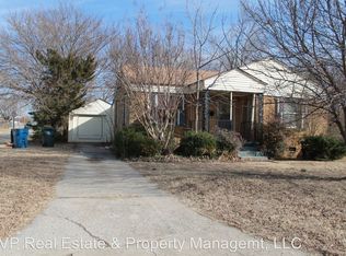 521 W Rickenbacker Dr, Midwest City, OK 73110