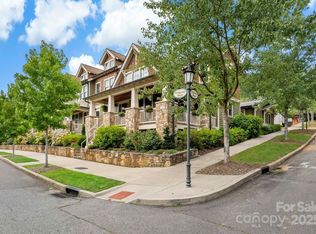 14 Fitzgerald Rd, Black Mountain, NC 28711