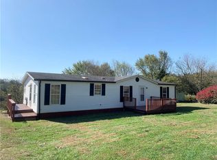 352 Rock Creek Ch Rd, North Wilkesboro, NC 28659