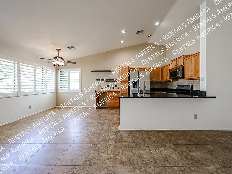8918 E Indiana Ave — Photo 9