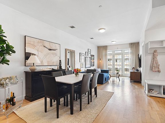 3rd image of 330 Bergen St APT 4C
