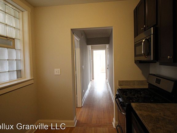 5th image of 2314 W Granville Ave APT 2