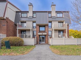 6 Sweetbriar Cir #7, Ottawa, ON K2J2K4