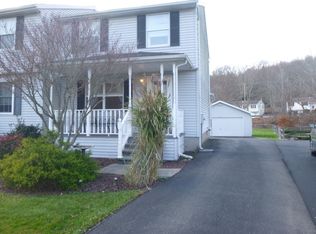 1123 Daisy Dr, Binghamton, NY 13905