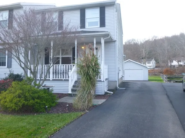 1123 Daisy Dr, Binghamton, NY 13905