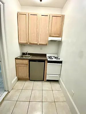 Rented by Oxford Property Group | media 10