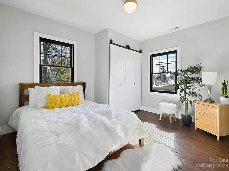 1016 Patton St — Photo 18