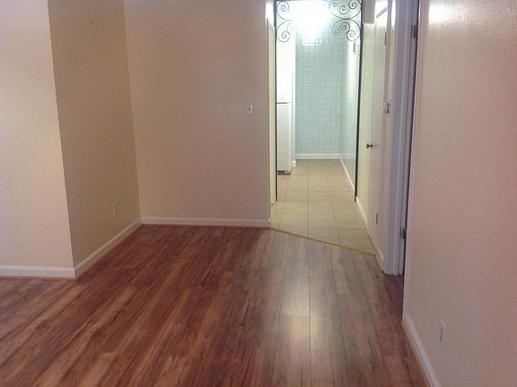 5th image of 4000 Campbell St APT 2E