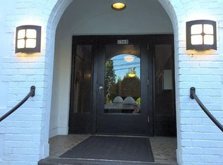 Uptown Apartments, Portland, OR 97210
