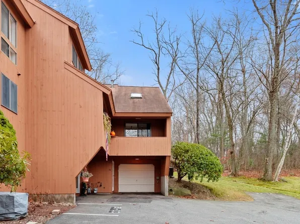 16 W Parish Ct Unit 16, Haverhill, MA 01832