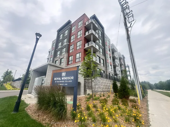 4 Kimberly Ln #325, Collingwood, ON L9Y 0Z7
