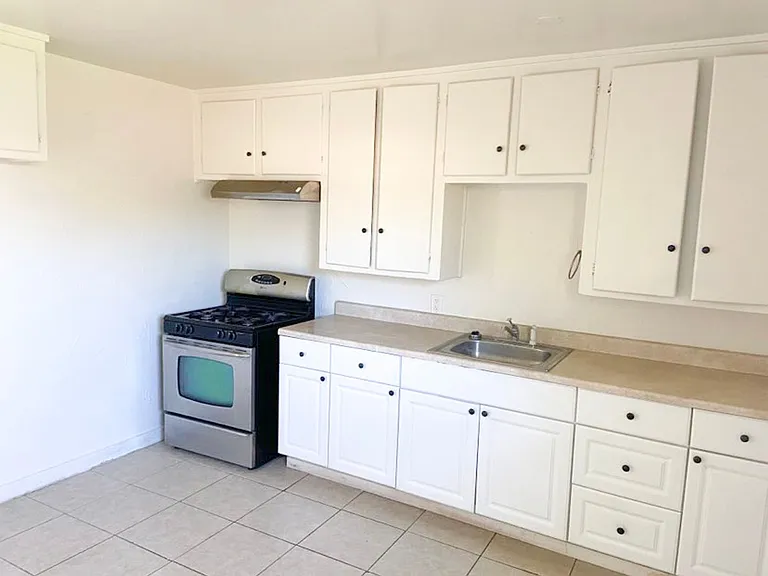 3905 Huron St — Photo 5