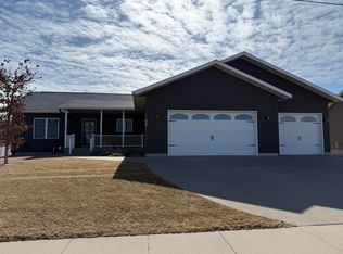 304 W Division St, Wilton, IA 52778