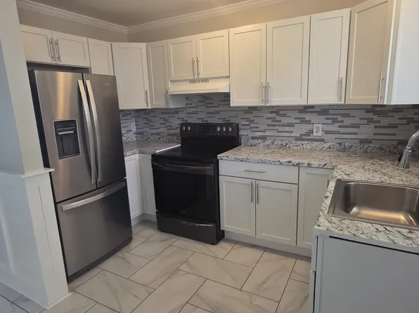 769 Sylvan Ave, Bridgeport, CT