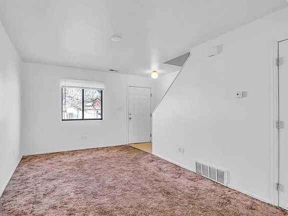 5th image of 1400 E 19th St