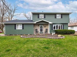 2906 Jersey Ridge Rd, Davenport, IA 52803