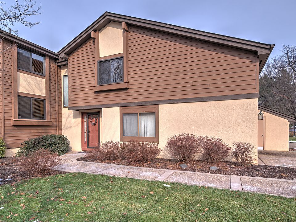 1st image of 140 Sayre Dr