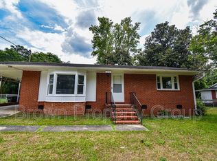 325 Richmond Dr, Fayetteville, NC 28304