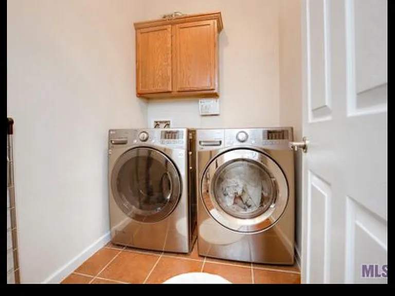 12975 Hazlewood Dr — Photo 9