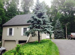 24 Rockledge Ln, New Milford, CT 06776