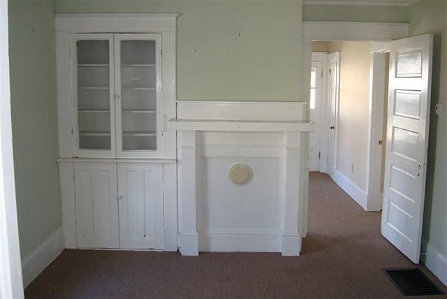 2nd image of 1107 Haywood St