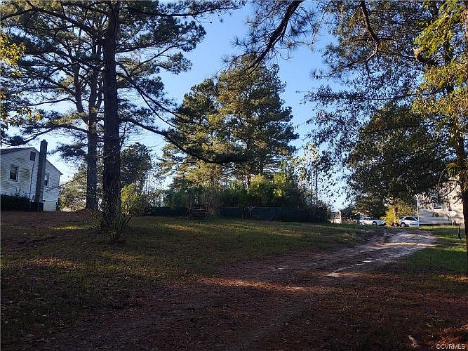 1st image of 15736 Allen Dr