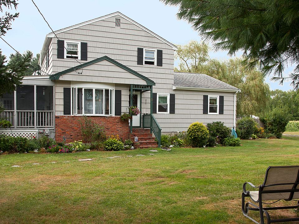 10 Cross St, Plympton, MA 02367 Zillow