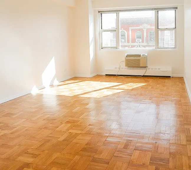 79 W 12th St #7A — Photo 11