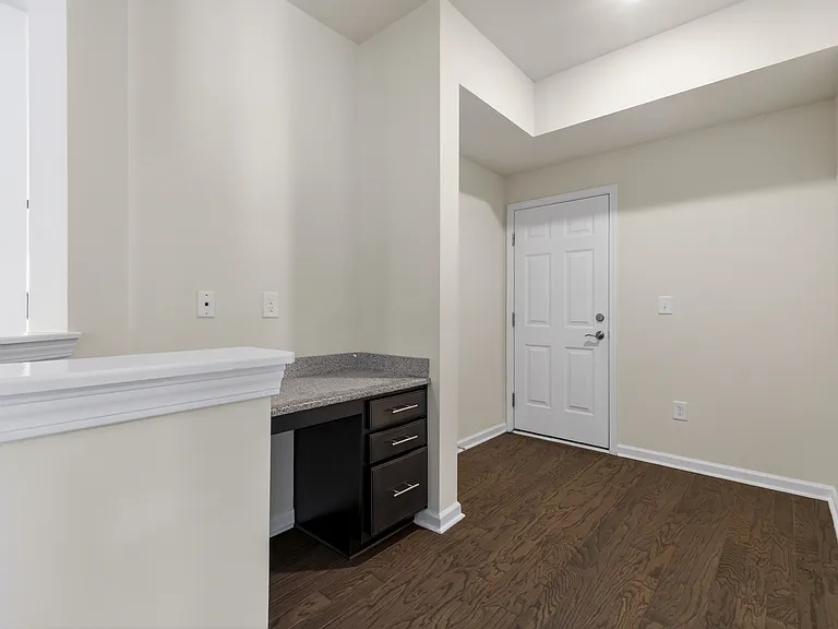 2112 Turling Way — Photo 24