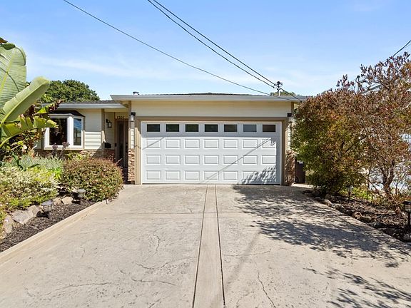 4th image of 1301 Greenwood Ave